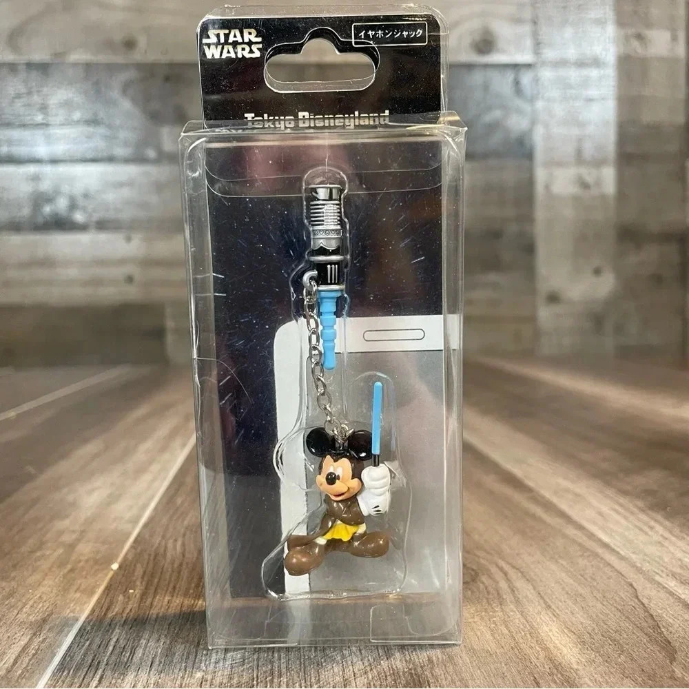 Rare STAR WARS Jedi Knight  Mickey Mouse Earphone Jack Tokyo Disneyland • NWT